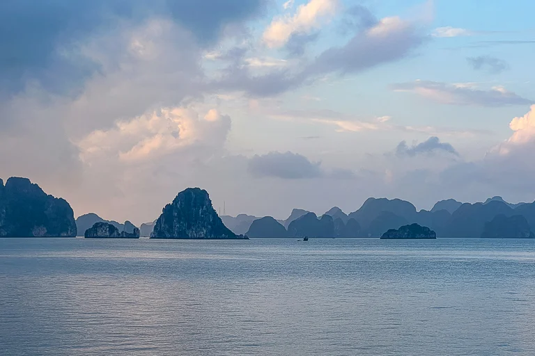 halong bay